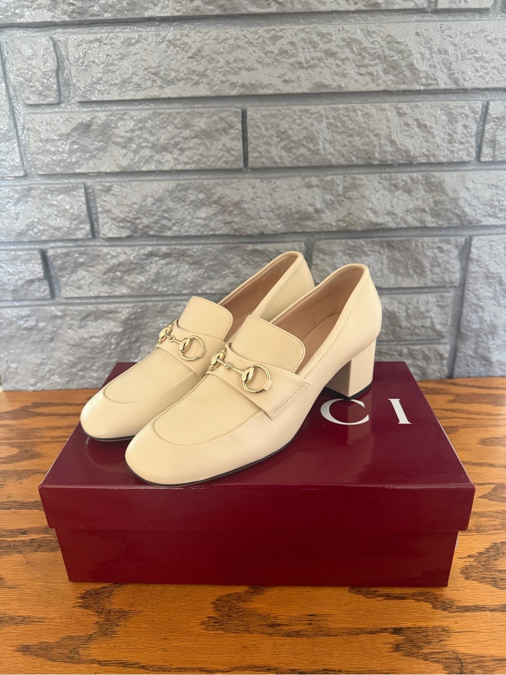Gucci Cream Leather Horsebit Block Heel Loafers